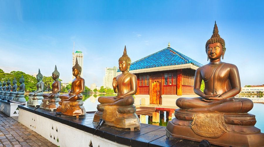 Gangaramaya Temple, Colombo, Sri Lanka, Asia