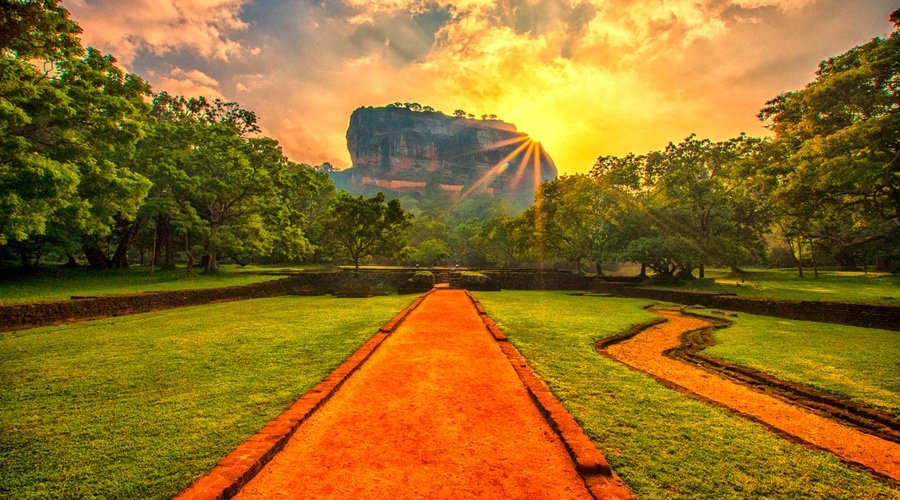 Sigiriya or Sinhagiri Rock, Sigiriya, Sri Lanka, Asia