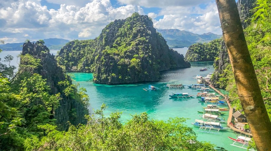 Bai Tu Long Bay, Halong Bay, Vietnam, Asia