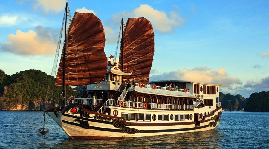 Royal Palace Cruise, Ha Long Bay, Vietnam, Asia